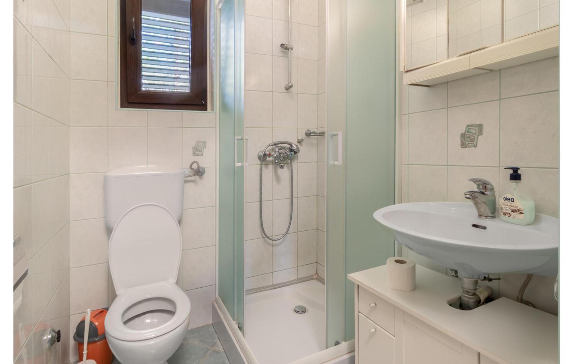 3 Bedroom Awesome Apartment In Novi Vinodolski Zewnętrze zdjęcie